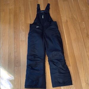 AQ boys bib black snowpants size medium. (12/14).